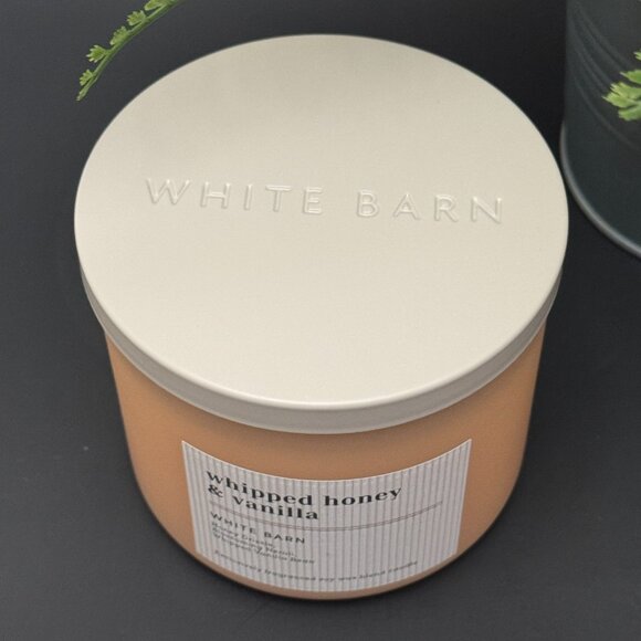 BBW Whipped Honey & Vanilla White Barn Bath & Body Works 3 Wick Candle - Picture 4 of 10